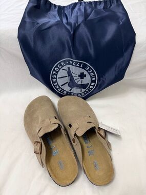 Birkenstock Men’s Boston Clog in Taupe Suede